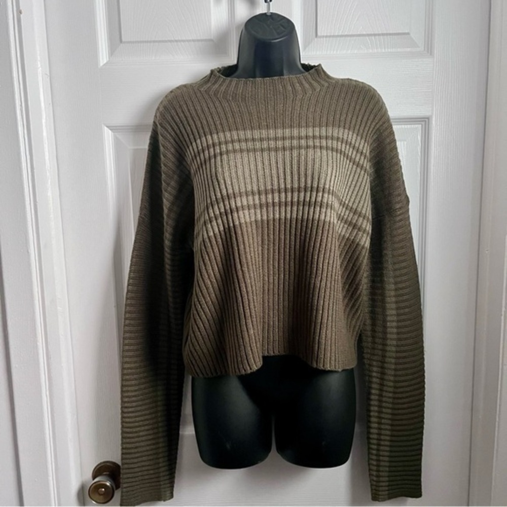 3/25$💥 Ardene Sweater Cropped Pull Medium Women Green long sleeve crewneck